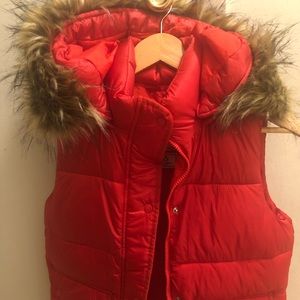 Women’s Abercrombie red vest with detachable hood